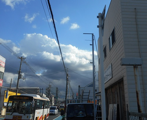 大阪府堺市<br />電飾袖看板と支柱撤去