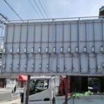 大阪府守口市で<br />看板表示面の取り外しを蛍光灯を撤去<br />