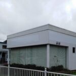 京都府与謝郡与謝野町<br />壁面看板白戻しとガラスシート剥がし<br />2025.4.23