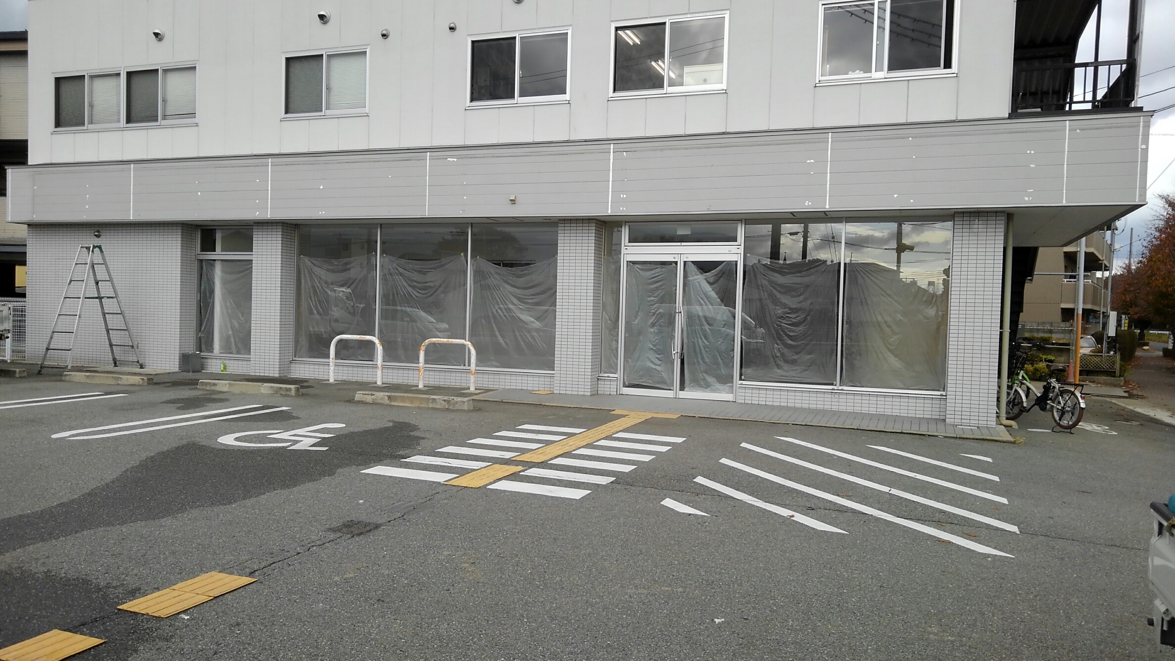 書き文字・木製看板・塗装