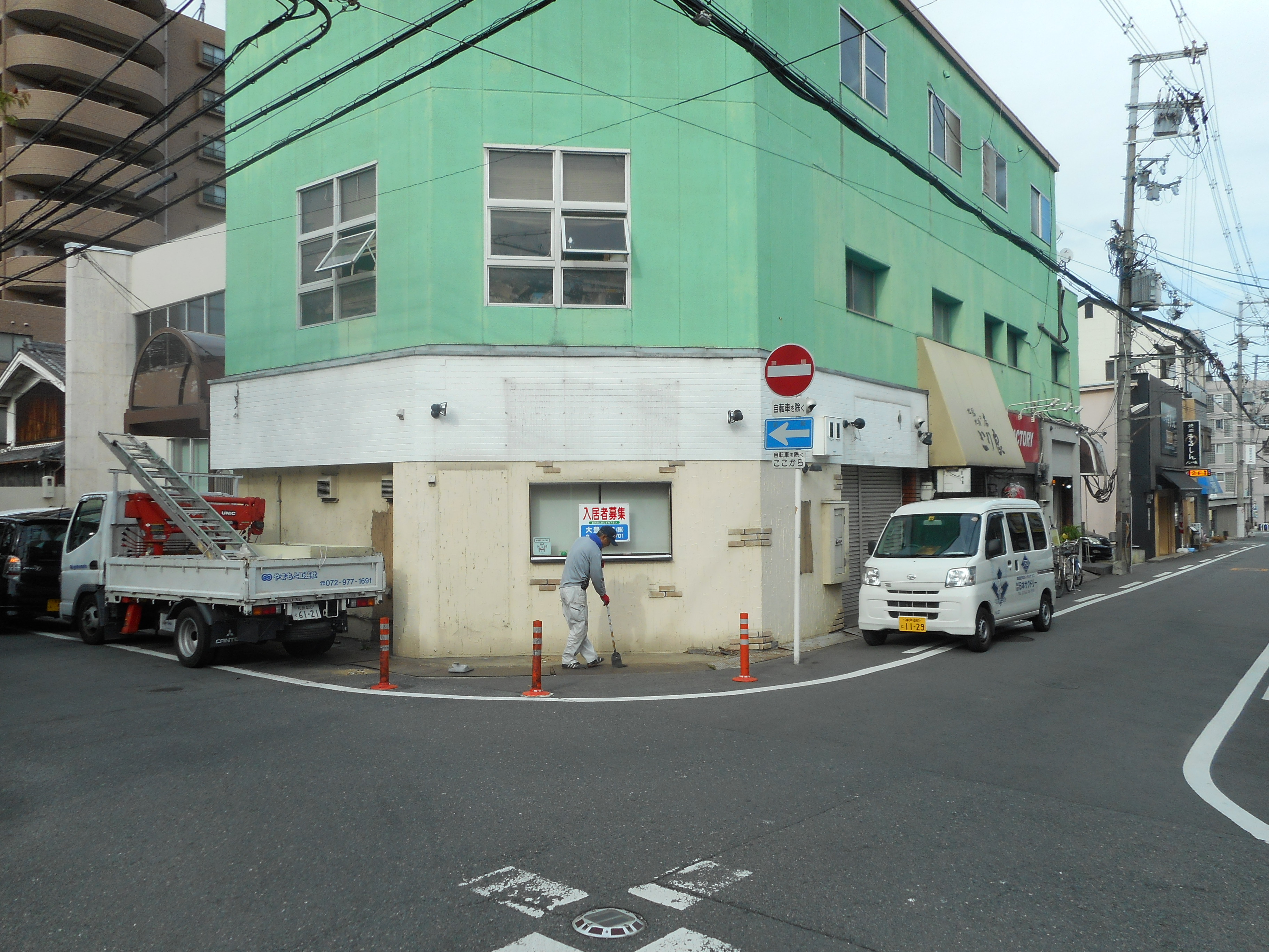 看板・テントの撤去